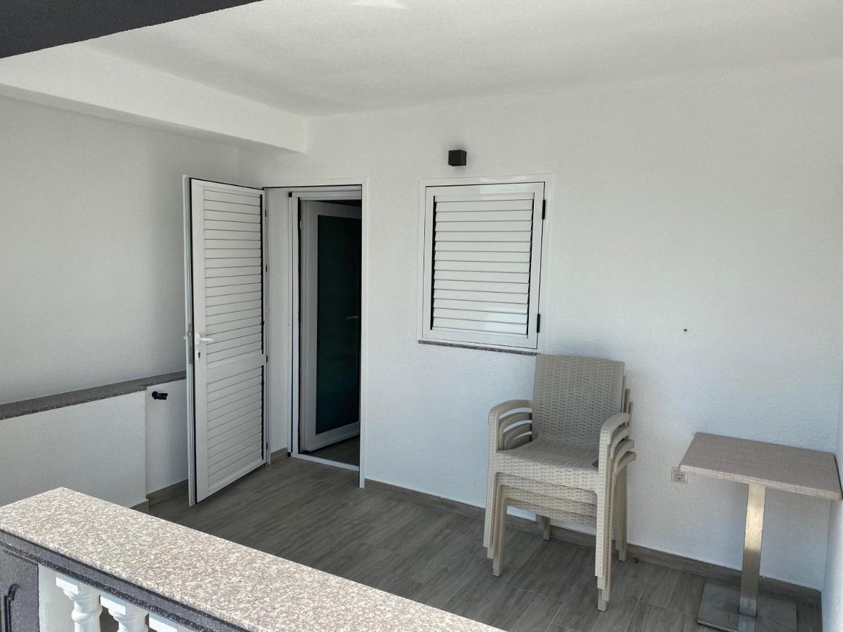 Apartmani Anita Starigrad Paklenica Exterior foto