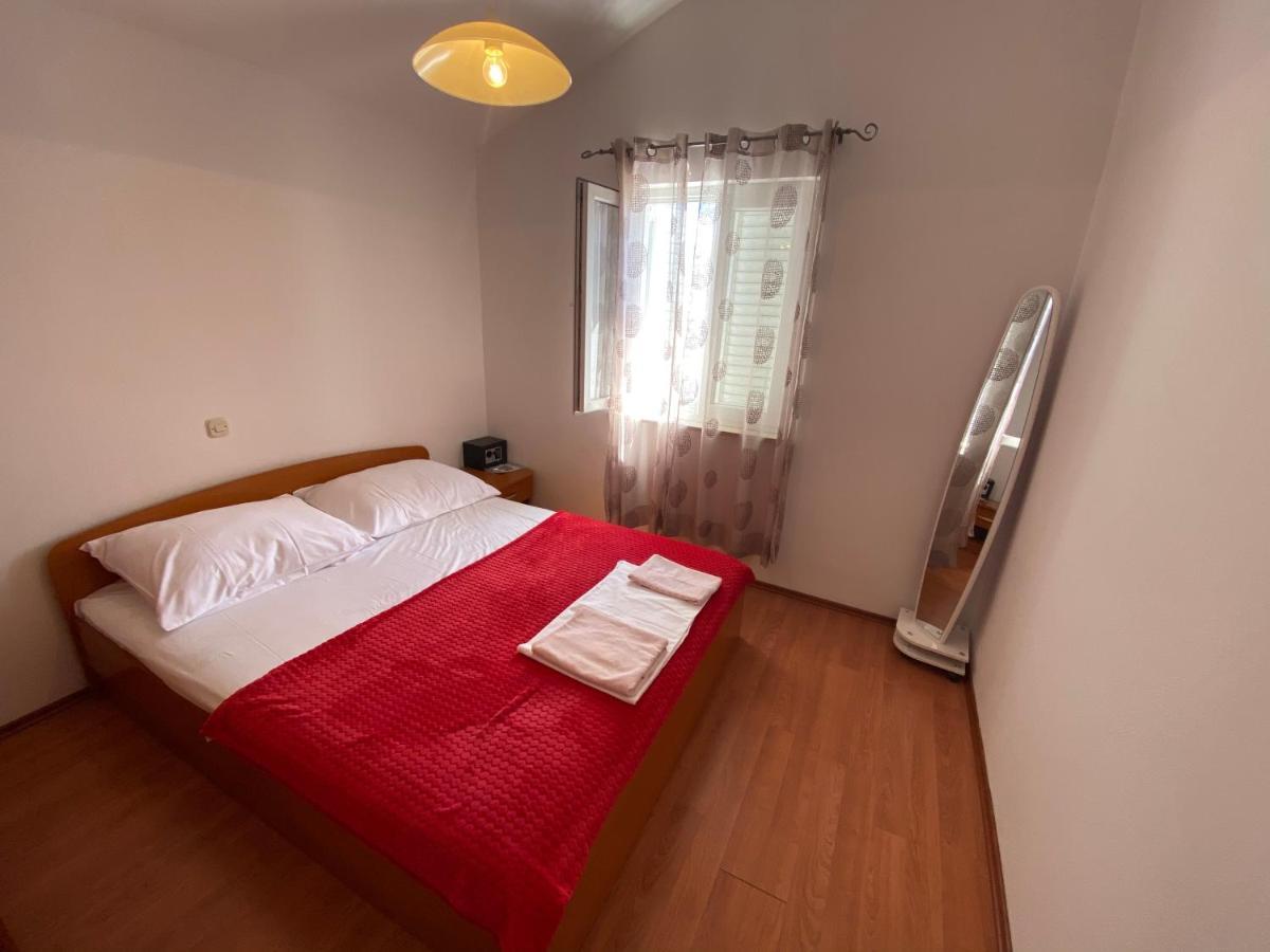 Apartmani Anita Starigrad Paklenica Exterior foto