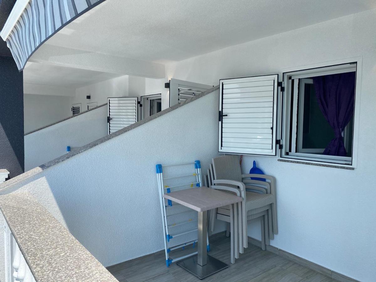 Apartmani Anita Starigrad Paklenica Exterior foto