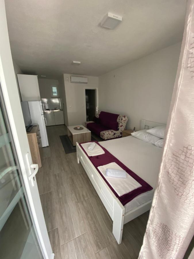 Apartmani Anita Starigrad Paklenica Exterior foto