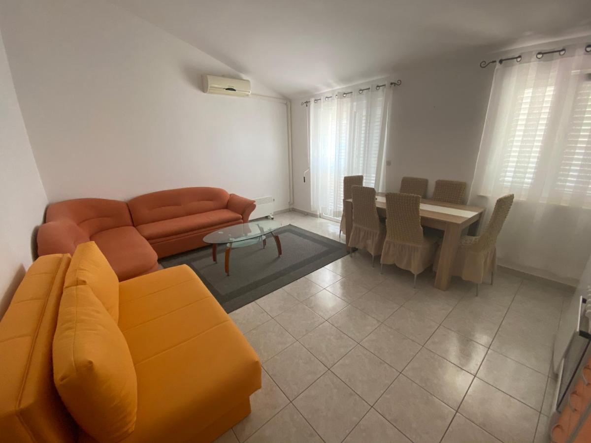 Apartmani Anita Starigrad Paklenica Exterior foto