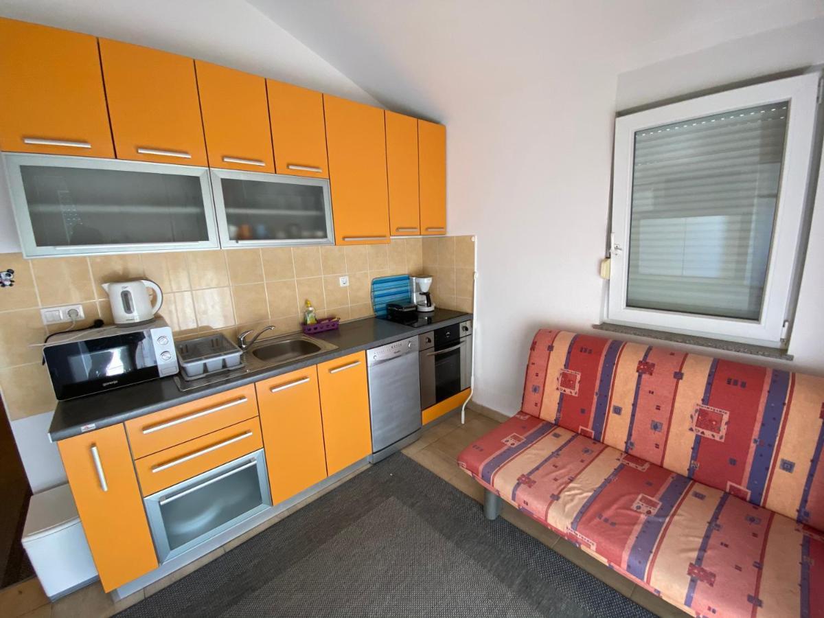 Apartmani Anita Starigrad Paklenica Exterior foto