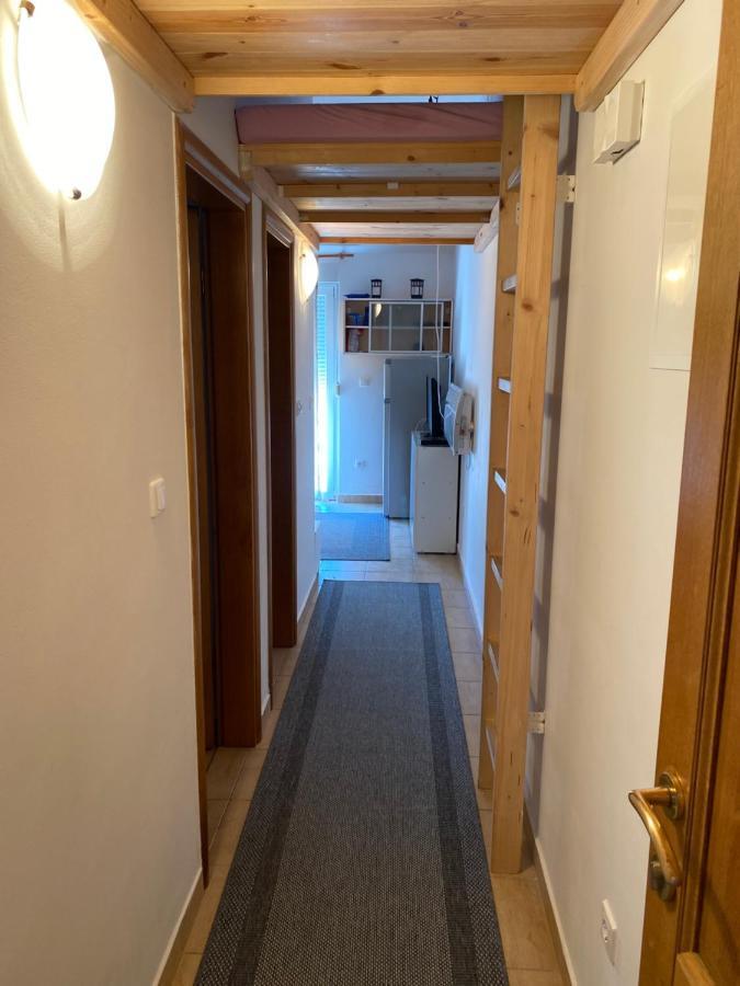 Apartmani Anita Starigrad Paklenica Exterior foto